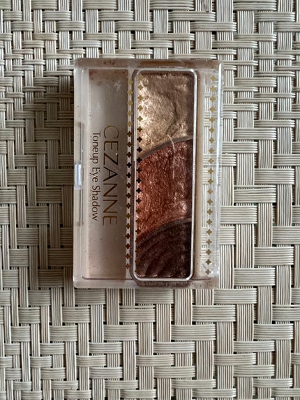 トーンアップアイシャドウ/CEZANNE/アイシャドウパレットを使ったクチコミ(3枚目)