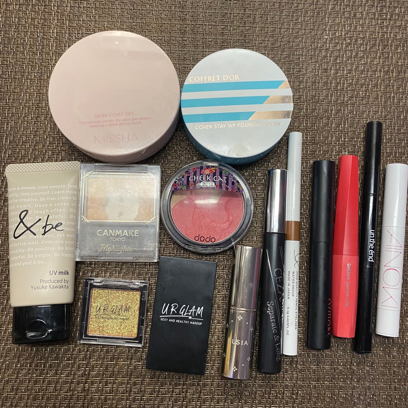 UR GLAM POWDER EYESHADOW/U R GLAM/単色アイシャドウを使ったクチコミ(3枚目)