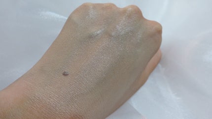 フィーファンデーションガラス/fwee/リキッドファンデーションを使ったクチコミ(4枚目)