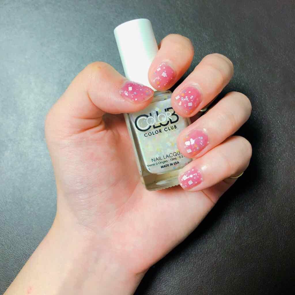 カラークラブ D195 Inner Peace/Forsythe/マニキュアを使ったクチコミ（1枚目）