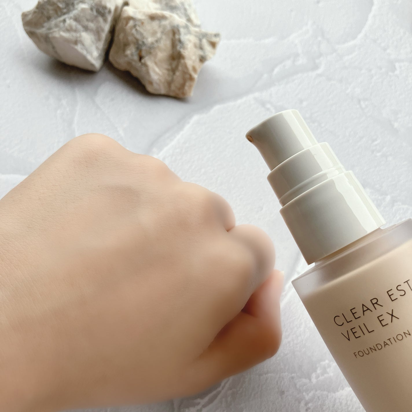 薬用クリアエステヴェールEX/Macchia Label/リキッドファンデーションを使ったクチコミ(3枚目)