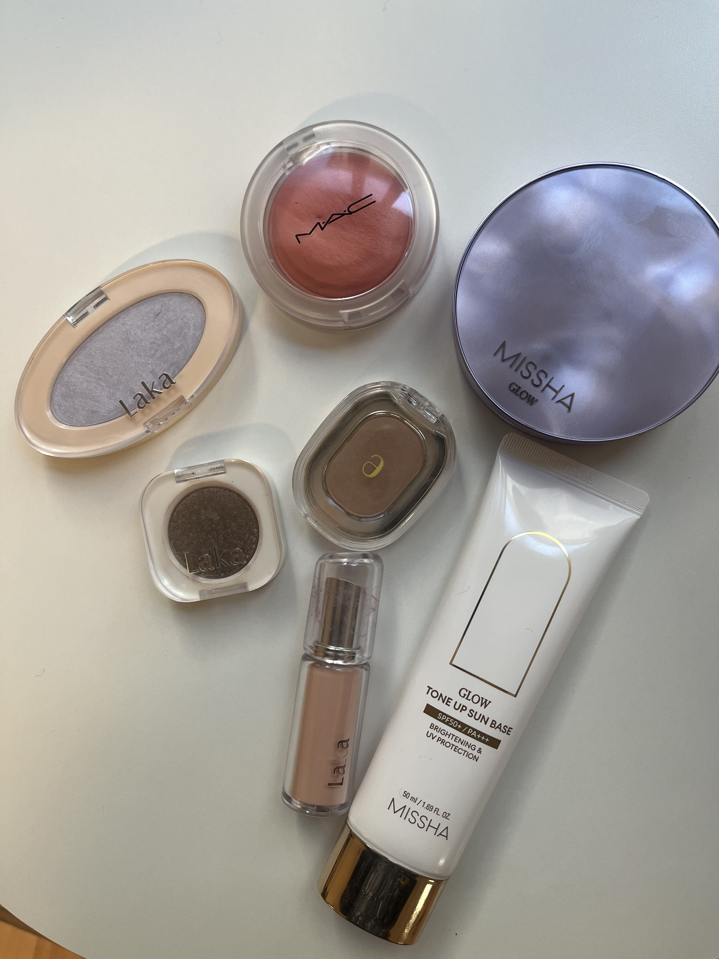 モノアイシャドウ 926 リバティ/Laka/単色アイシャドウを使ったクチコミ（1枚目）