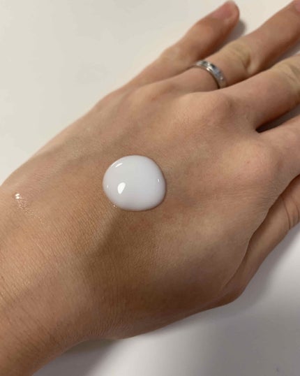 マシュマロケアボディミルク シルキーフラワーの香り/ニベア/ボディミルクを使ったクチコミ(2枚目)