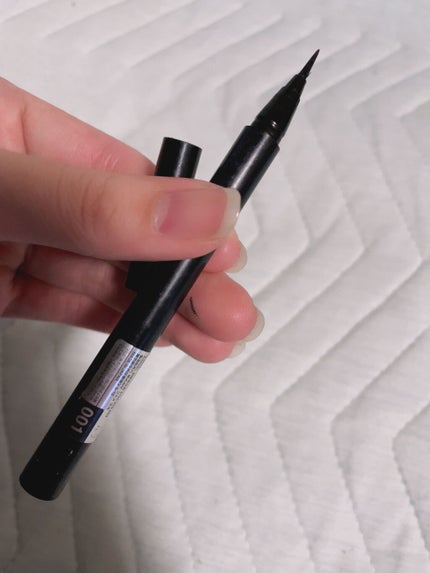 エグザジェレート パーフェクト リキッドアイライナー/リンメル ロンドン/リキッドアイライナーを使ったクチコミ(1枚目)