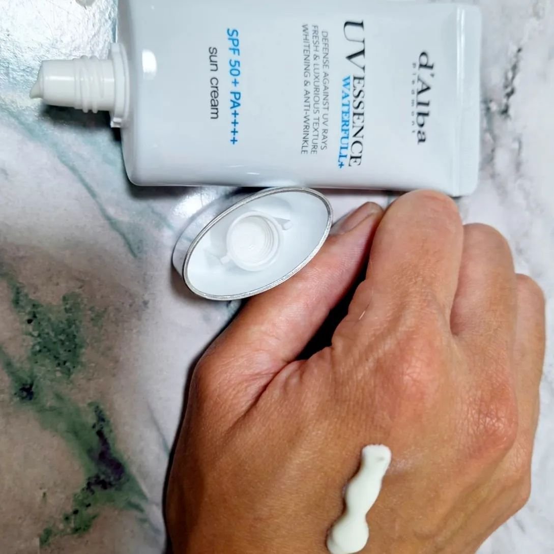 ダルバ ウォータフル エッセンス サンクリーム/ダルバ/日焼け止めクリームを使ったクチコミ（2枚目）