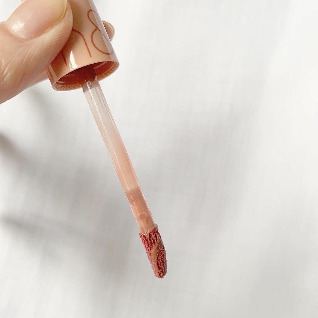 ジューシーラスティングティント/rom&nd/リップティントを使ったクチコミ(2枚目)