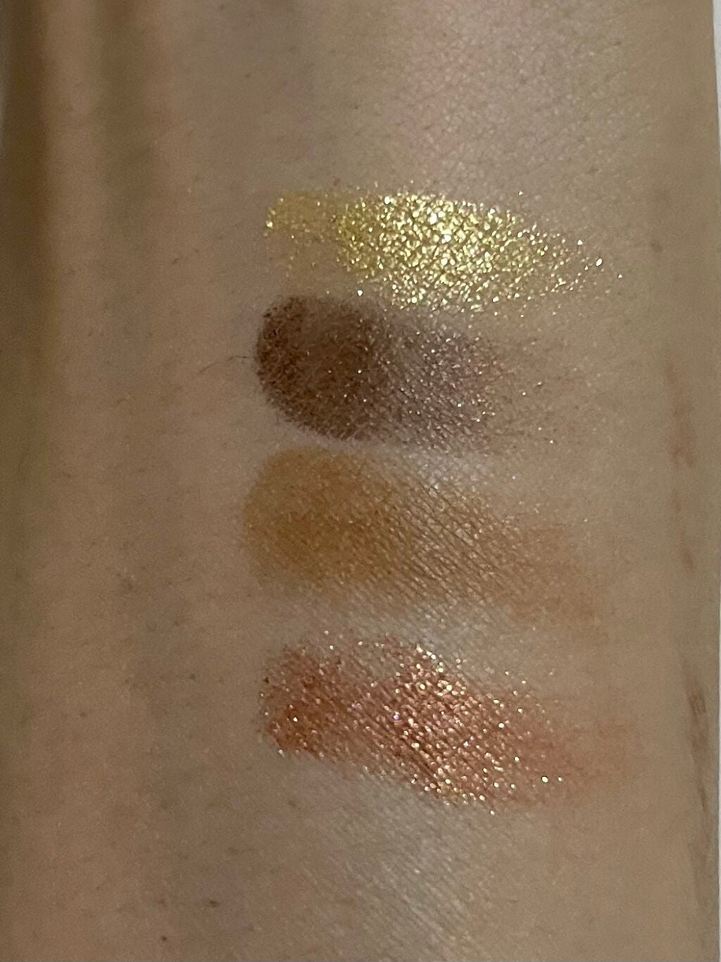 ローズウッドデイドリーム 4アイズ /RMK/アイシャドウパレットを使ったクチコミ(2枚目)