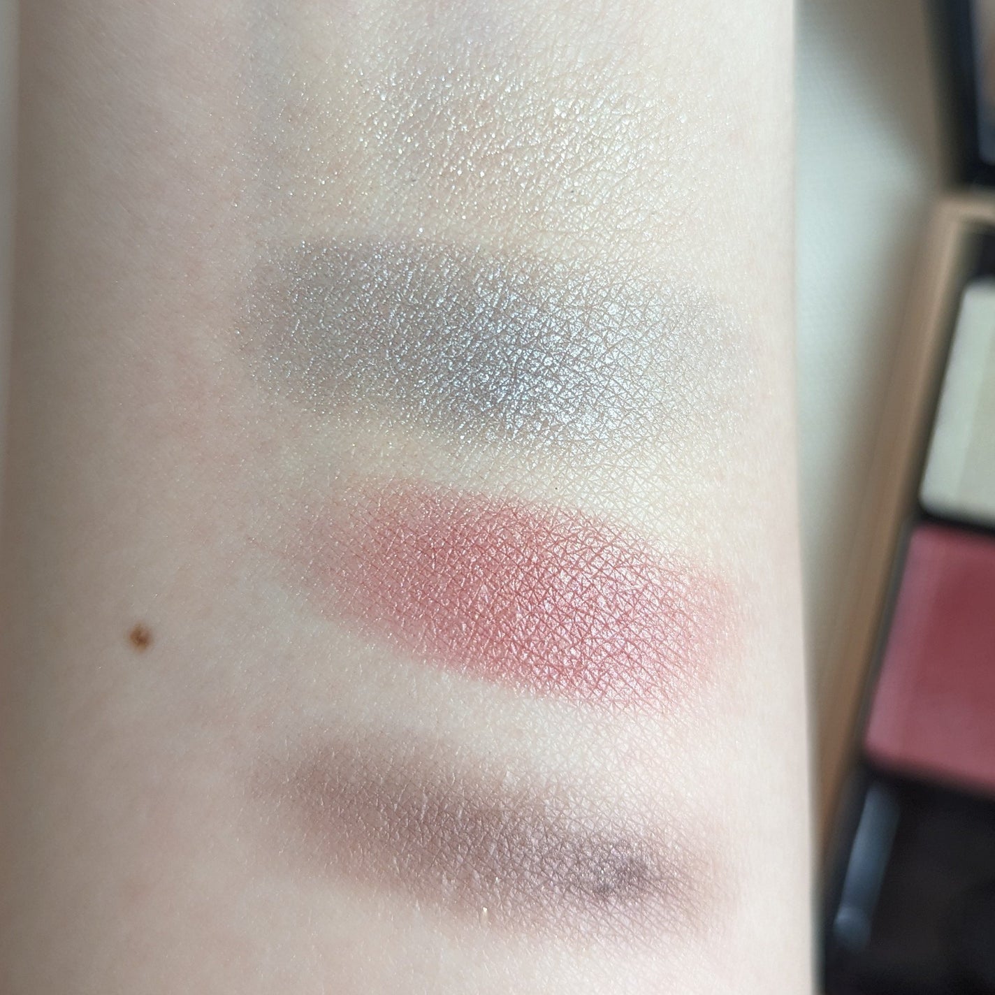 デザイニング カラー アイズ/SUQQU/アイシャドウパレットを使ったクチコミ(2枚目)