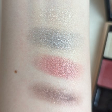 デザイニング カラー アイズ/SUQQU/アイシャドウパレットを使ったクチコミ(2枚目)