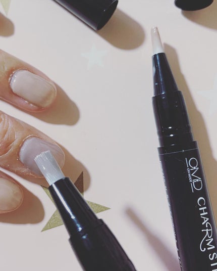 Carrie125 on LIPS 「【OMDチャームスティックジェル #01ヌード #29グレー..」(4枚目)