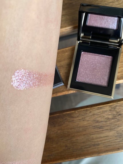 トーン タッチ アイズ/SUQQU/単色アイシャドウを使ったクチコミ(3枚目)