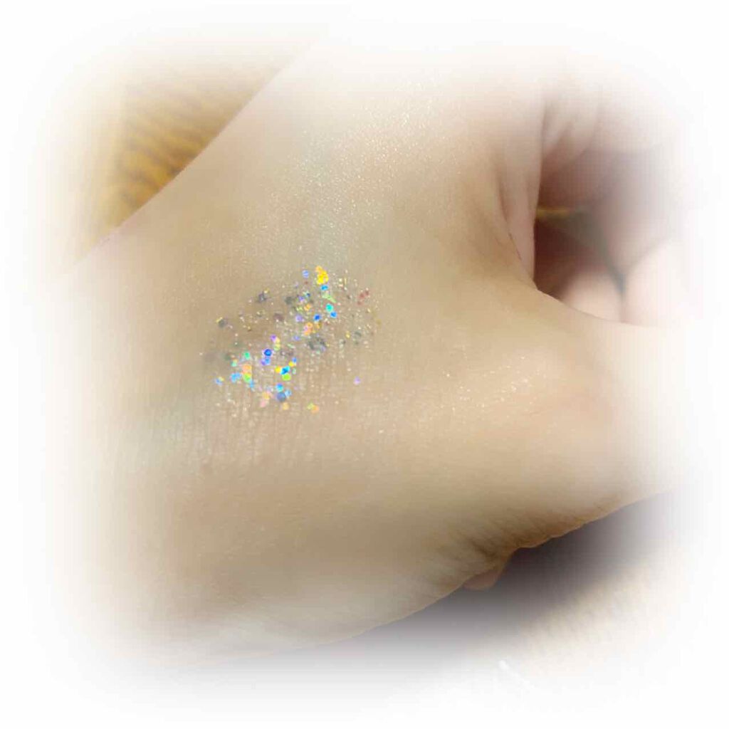 URGLAM　GLITTER GEM/U R GLAM/ジェル・クリームチークを使ったクチコミ（2枚目）