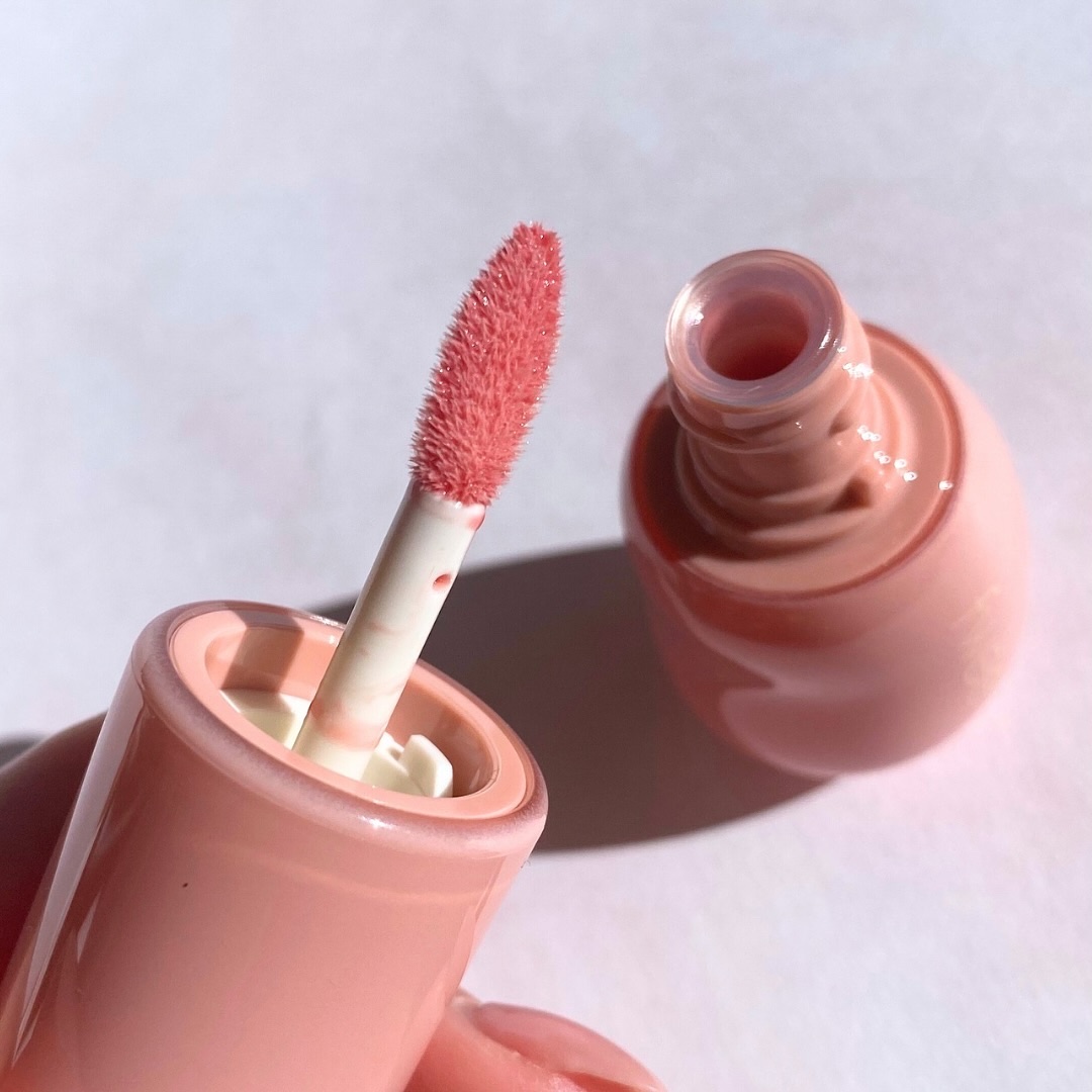 フィー 3Dボリューミンググロス/fwee/リップグロスを使ったクチコミ（3枚目）