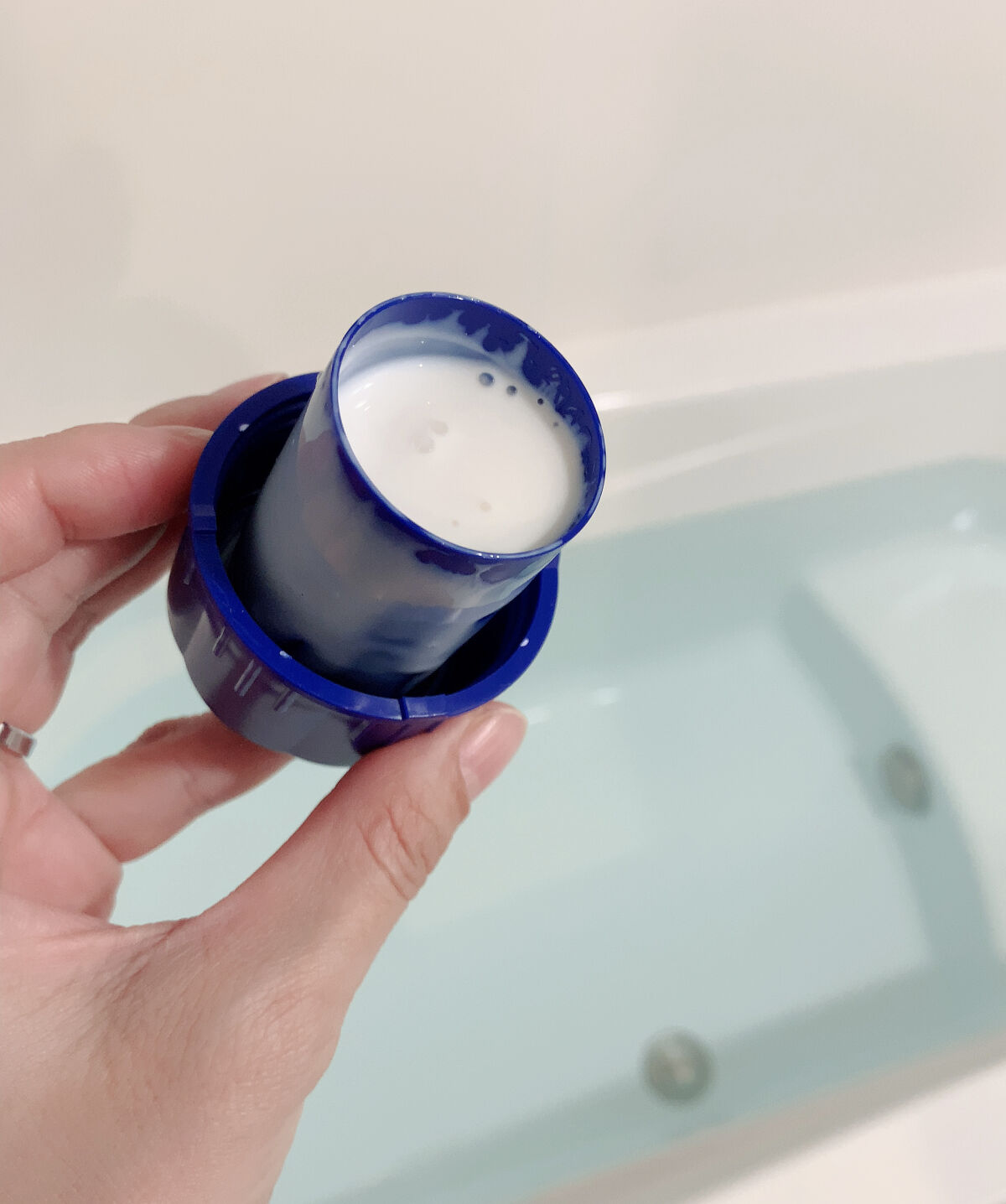 濃厚しっとり入浴液 ホワイトフローラルの香り/薬用ソフレ/保湿系入浴剤を使ったクチコミ（2枚目）