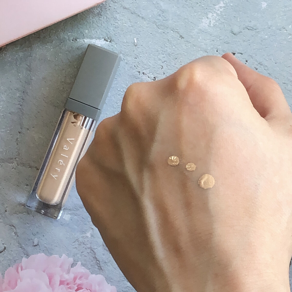 ウルトラカバーコンシーラー/ヴァレリー/リキッドコンシーラーを使ったクチコミ（3枚目）