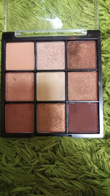 UR GLAM　BLOOMING EYE COLOR PALETTE/U R GLAM/パウダーアイシャドウを使ったクチコミ（2枚目）