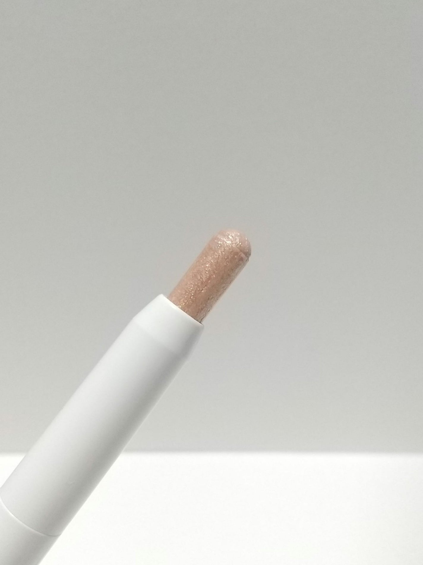 アイムスティックシャドウシマー/i’m meme/スティックアイシャドウを使ったクチコミ(2枚目)