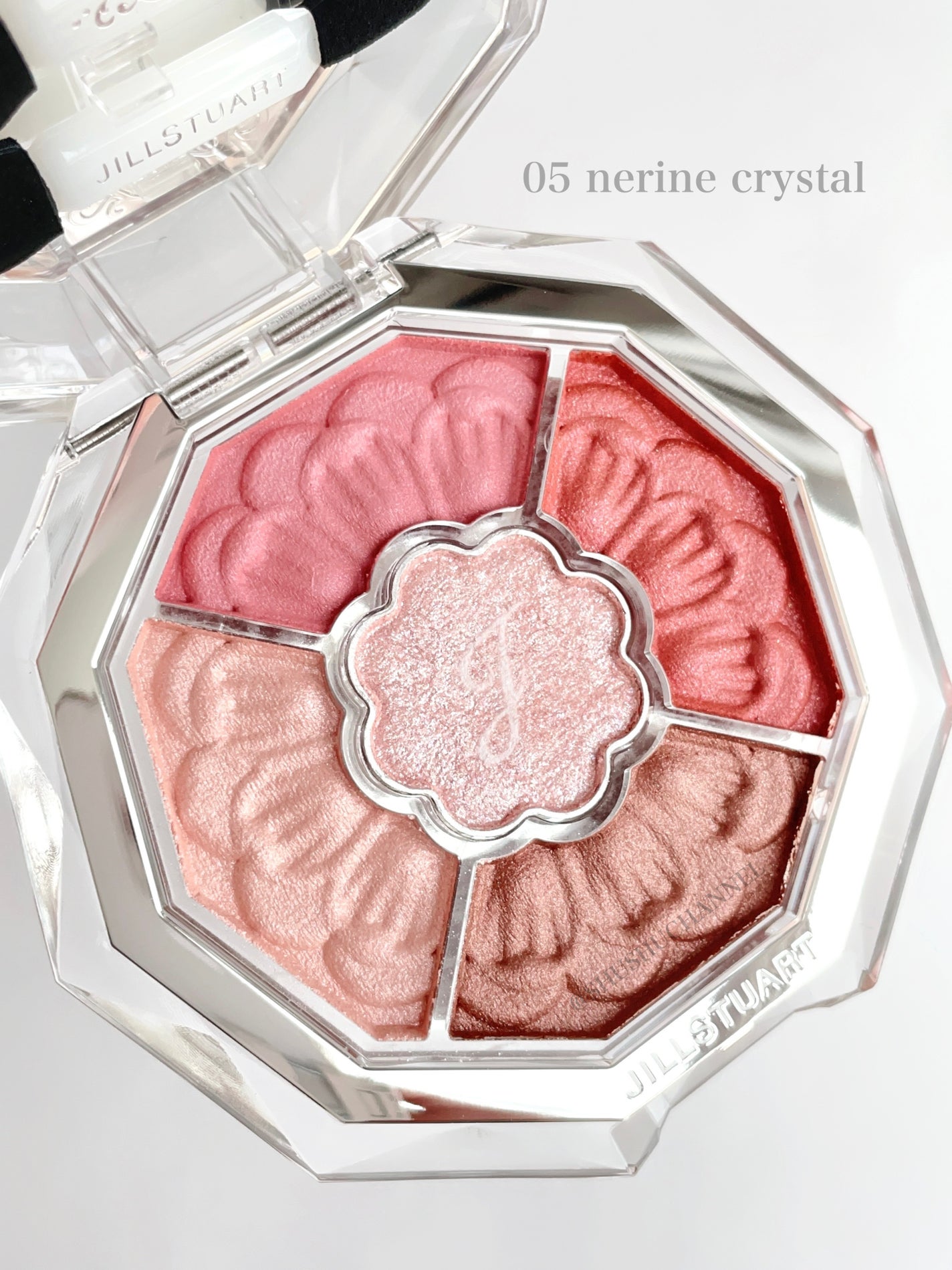 ジルスチュアート ブルームクチュール アイズ ジュエルドブーケ/JILL STUART/アイシャドウパレットを使ったクチコミ(1枚目)