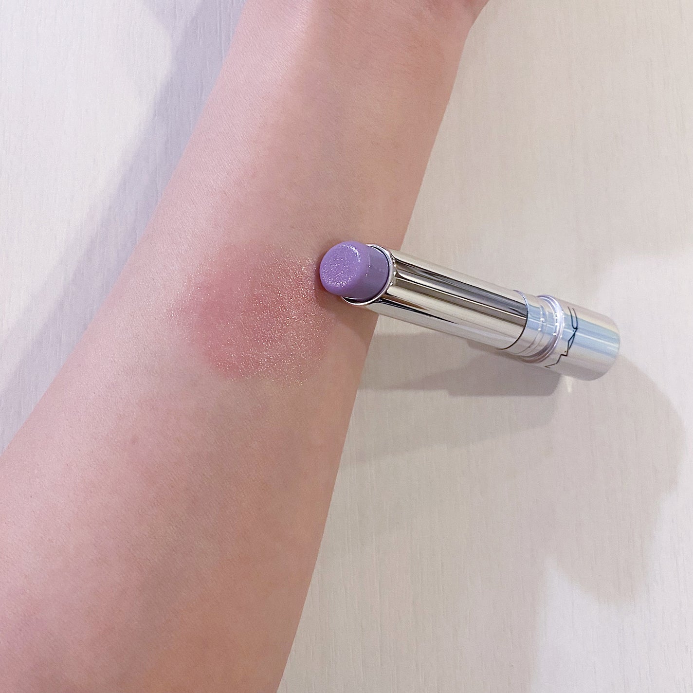 グロー プレイ テンダートーク リップ バーム/M・A・C/リップバームを使ったクチコミ(3枚目)