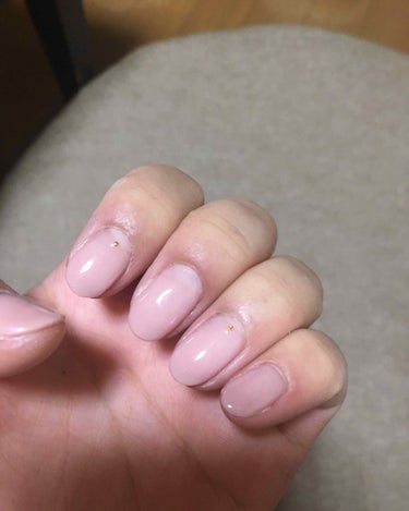 🌸ネイル💅🌸

久しぶりに、ネイルかえました。
ジェルネイルです！
また、小さなストーンものせて💕

仕事がら、あまり派手なネイルは
できないので💦

