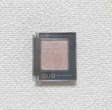 CLIO PRO SINGLE SHADOW 《G10》

指原さんが総選挙の際つけていたアイシャドーです。🌝
ラメがとっても豊富で光に当たると凄くキラキラして綺麗です☺︎

色味はそこまでないので、私