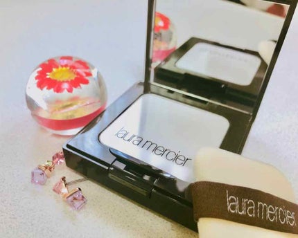 プレストセッティングパウダー インヴィジブル/ローラ メルシエ/プレストパウダーを使ったクチコミ(1枚目)