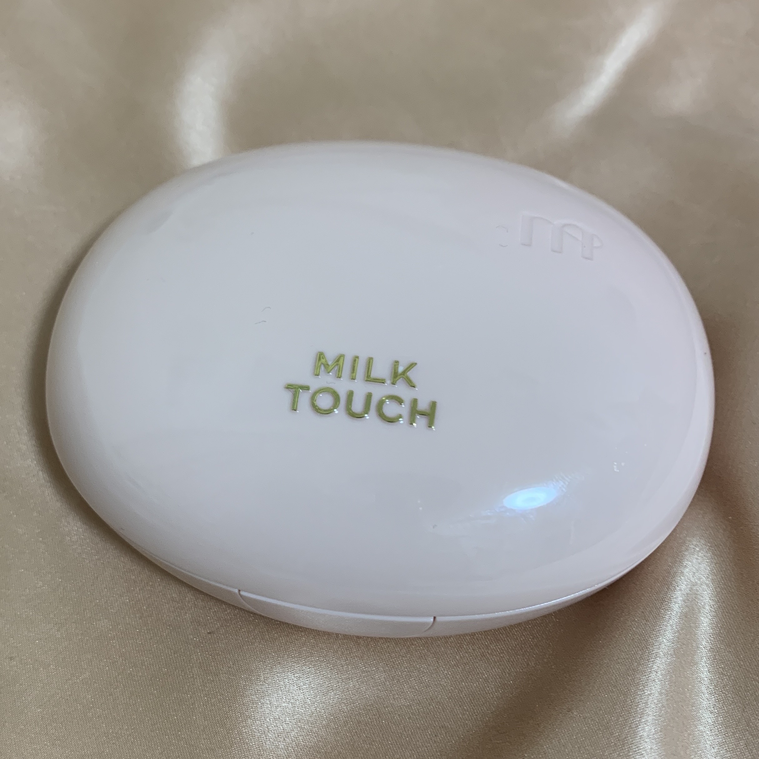オールデイスキンフィットミルキーグロウクッション/Milk Touch/クッションファンデーションを使ったクチコミ（1枚目）