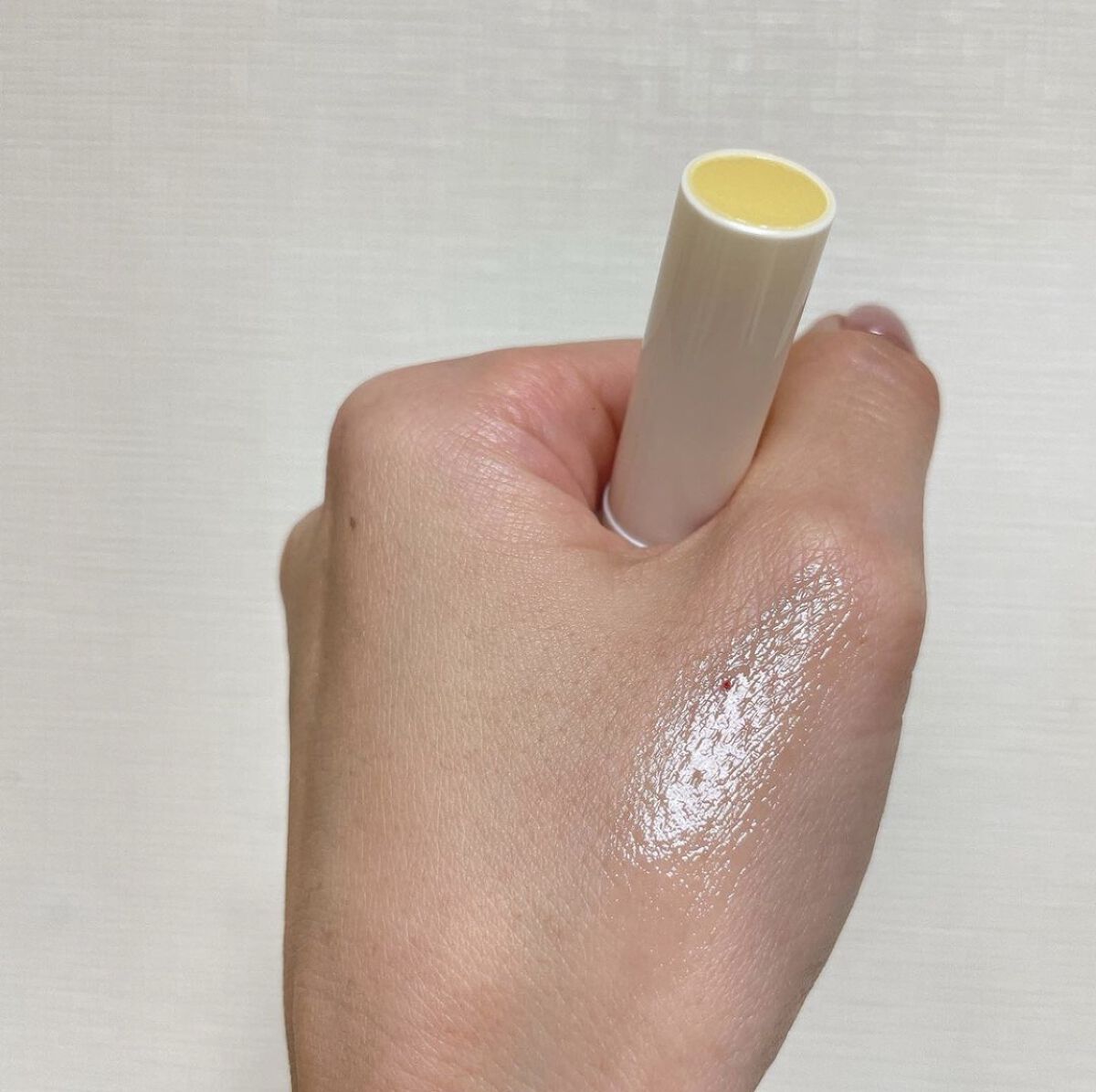 ニベア ディープモイスチャーリップ メルティタイプ/ニベア/リップクリームを使ったクチコミ（2枚目）