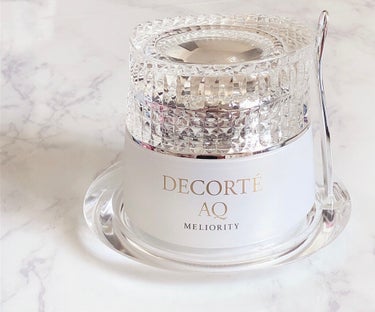 DECORTÉ AQ ミリオリティ インテンシブ デイクリーム のクチコミ「なんて良いクリーム！！コスメデコルテ、割と相性いいものが多いんですがこれは久々に驚いたほど使い.....」（3枚目）