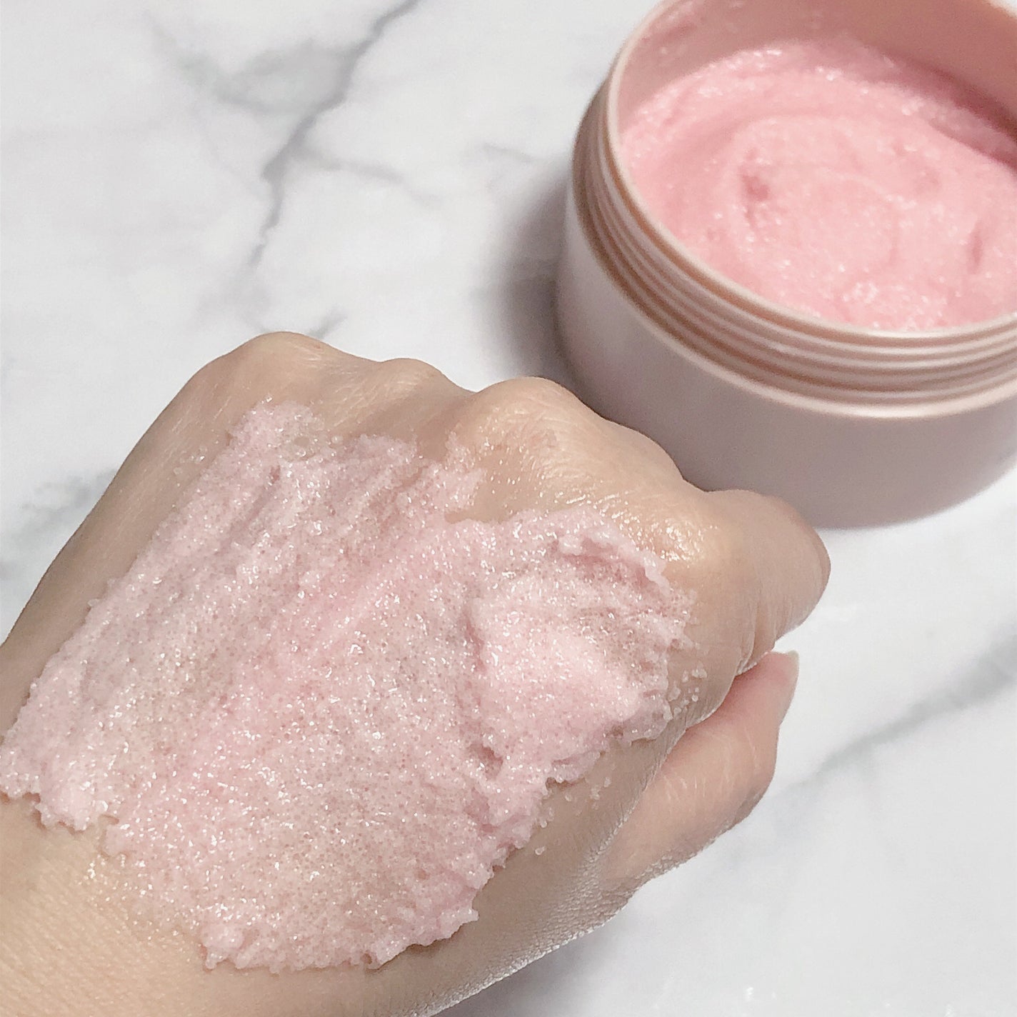 Q+Me スウィート ボム タラソ スクラブ/AGARISM/バスト・ヒップケアを使ったクチコミ(3枚目)