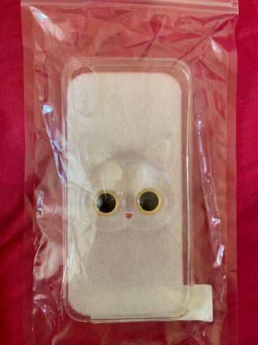 いずにゃん(´ε｀ )♥フォロバ100 on LIPS 「SHEINで買ったiPhoneケース(´ε｀)♥猫ちゃんめっち..」（1枚目）