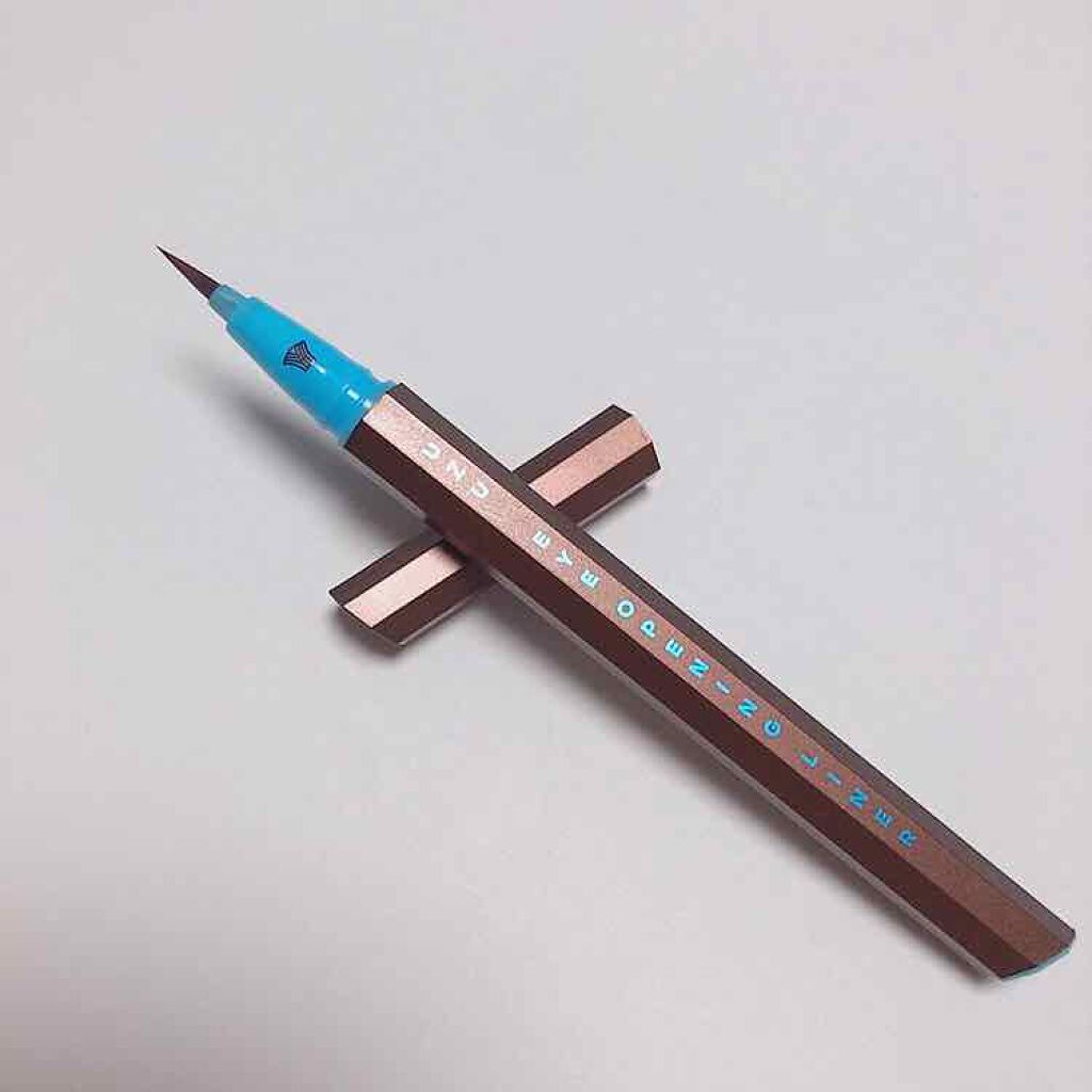 EYE OPENING LINER/UZU BY FLOWFUSHI/リキッドアイライナーを使ったクチコミ(1枚目)