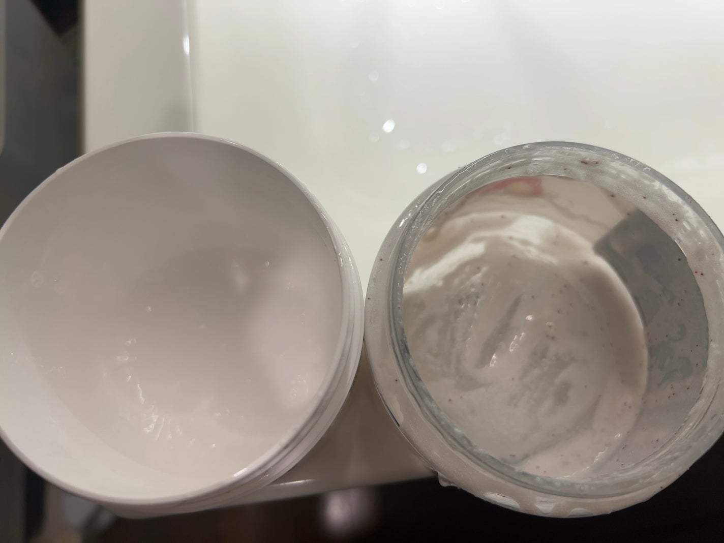 ダヴ ふわとろクリーミースクラブ ザクロ&シアバター/ダヴ/ボディスクラブを使ったクチコミ(2枚目)