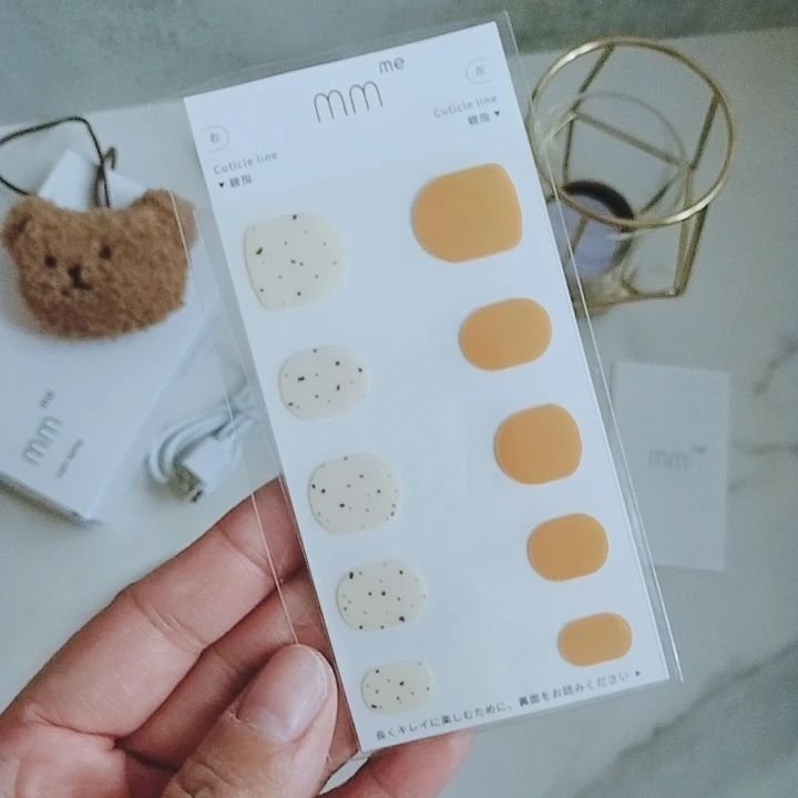 シンデレラネイル（切らなくていいジェルネイルシール）/mmme/ネイルシールを使ったクチコミ（2枚目）