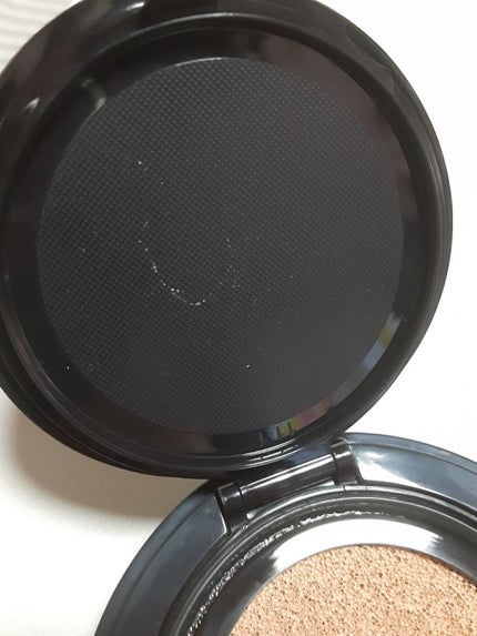 フローレス ルミエール ラディアンス パーフェクティング クッション/ローラ メルシエ/クッションファンデーションを使ったクチコミ(3枚目)