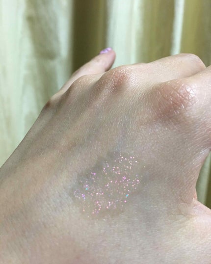 LIP38℃ +UnFrame<ホログラフィック>/UZU BY FLOWFUSHI/リップグロスを使ったクチコミ(3枚目)