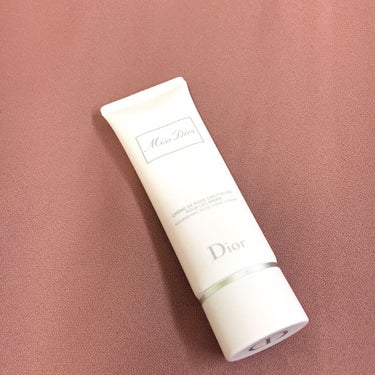 試してみた】ミス ディオール ハンド クリーム/Dior | LIPS