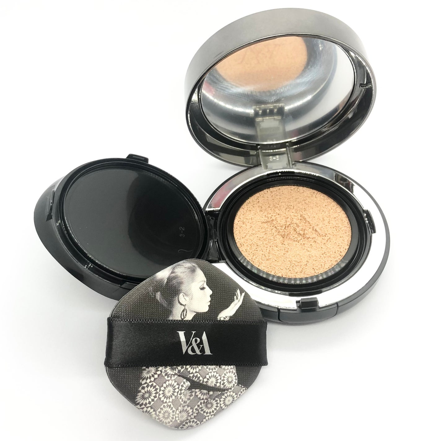 ロングウェアクッションファンデーション/V&Aビューティー/クッションファンデーションを使ったクチコミ(4枚目)