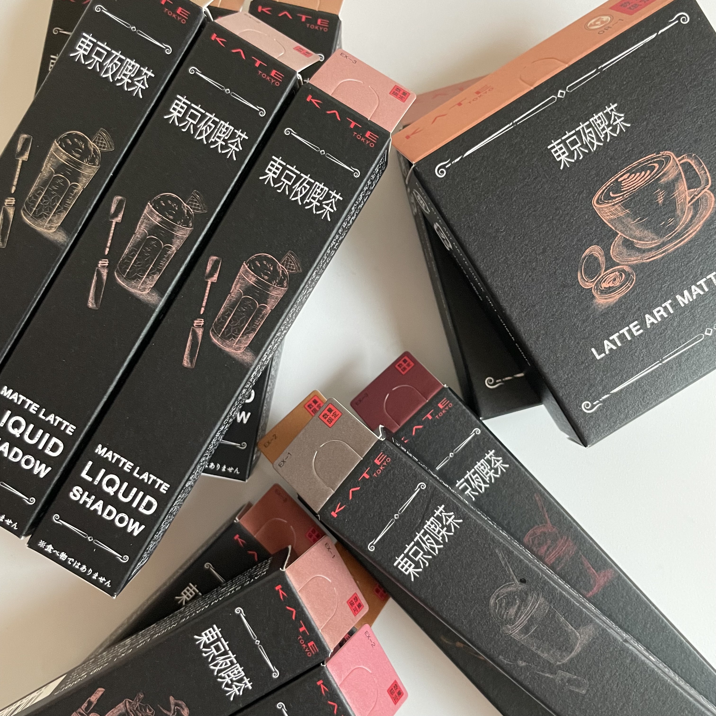 マットラテリキッドシャドウ/KATE/リキッドアイシャドウを使ったクチコミ（1枚目）