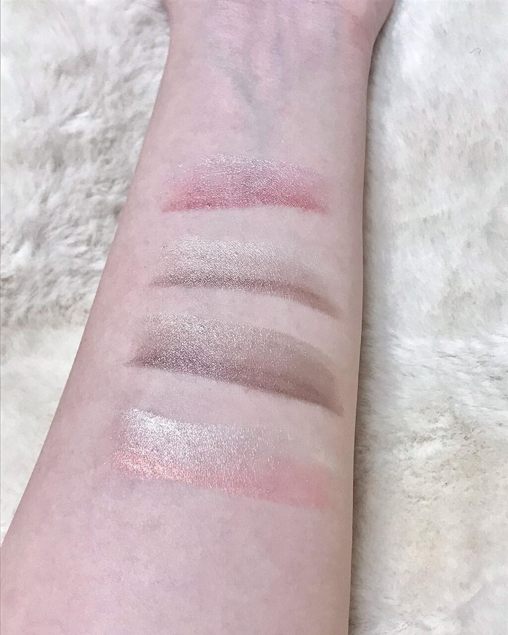 ツートンアイシャドウスティックアイレタッチ/REVERIE DIARY/スティックアイシャドウを使ったクチコミ（2枚目）