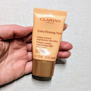 CLARINS ファーミング EX ナイト クリーム SP  オールスキンのクチコミ「CLARINSの高級ナイトクリームです！

オーストラリアの西部の砂漠地帯に生息する「カンガル.....」（1枚目）