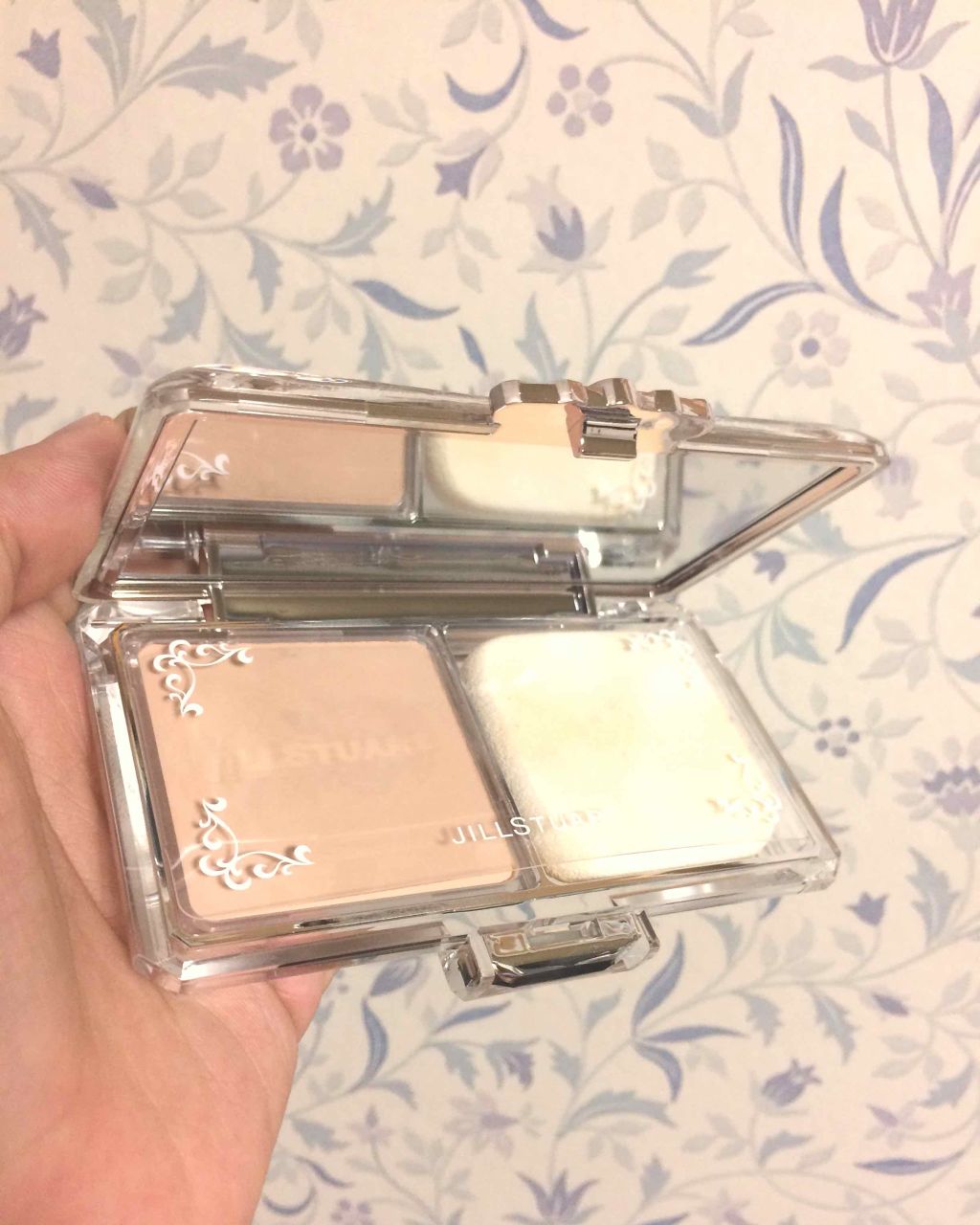 エアリーステイフローレス パウダーファンデーション/JILL STUART/パウダーファンデーションを使ったクチコミ（2枚目）