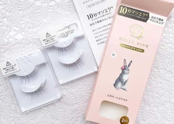 つけまつげの洗い方【正しいお手入れと保管方法】長く使い続ける付け方のポイントも紹介のサムネイル