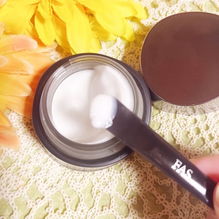 FAS ザ ブラック クリームのクチコミ「#PR #FAS
高級感のあるデザインパッケージが目を引きます。
今話題の発酵コスメの.....」(2枚目)