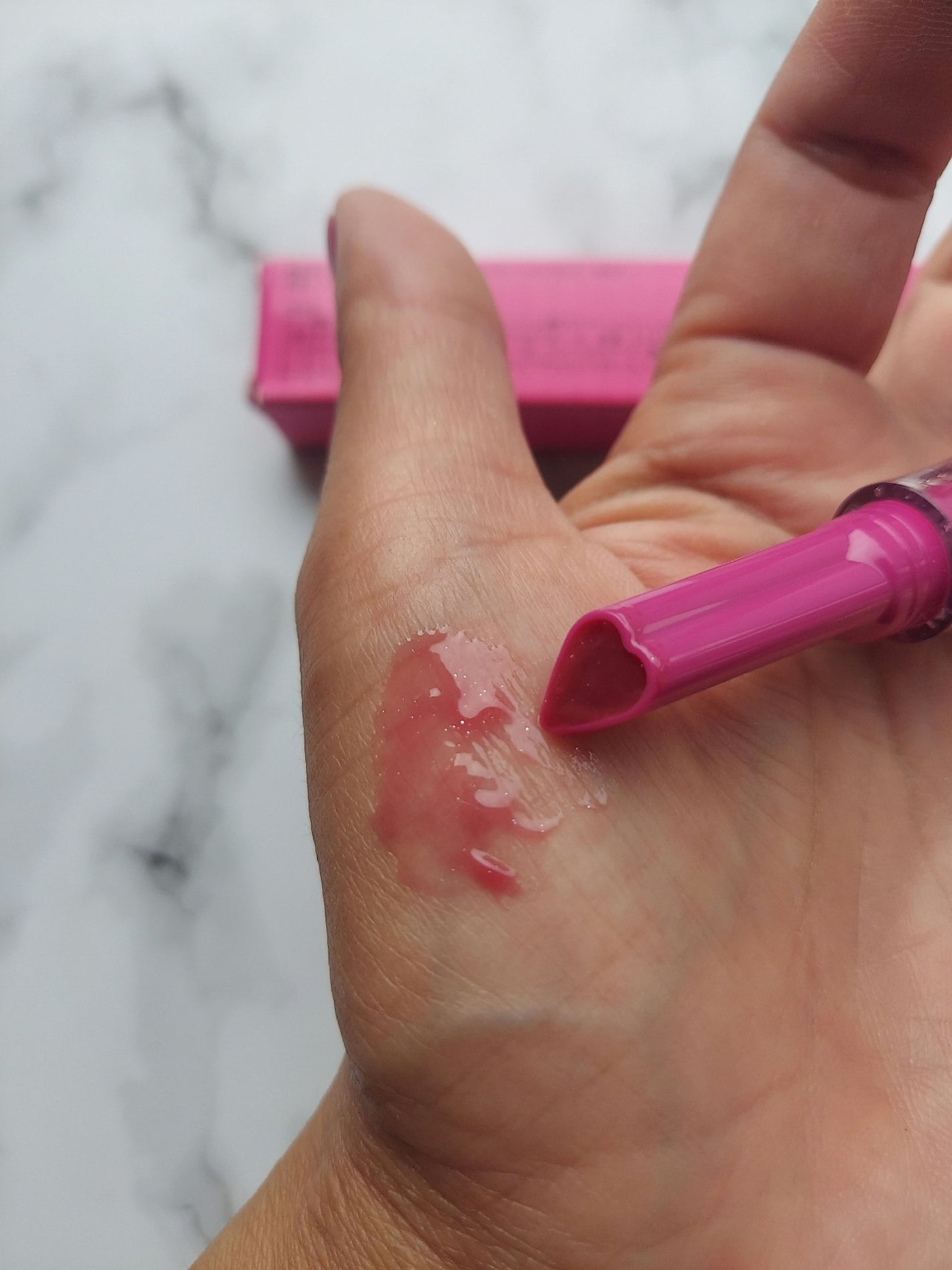 フロレット メルティーハート スティックグロス/FLORTTE/口紅を使ったクチコミ(3枚目)