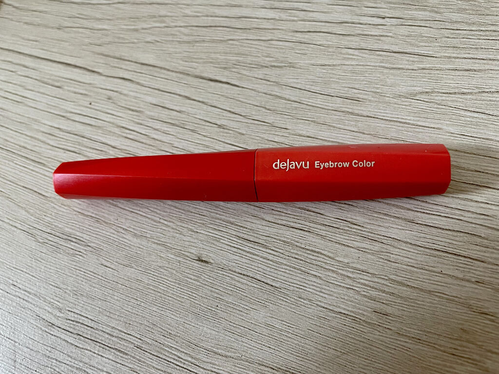・デジャヴュ　「フィルム眉カラー」 アイブロウカラー

デジャヴさんの商品はマスカラしか使っていなかったのですが、眉マスカラもとても良かったです！
ブラシが細いので凄く使いやすかったです！
色も種類がたくさんあるので髪色に合わせて使うことが