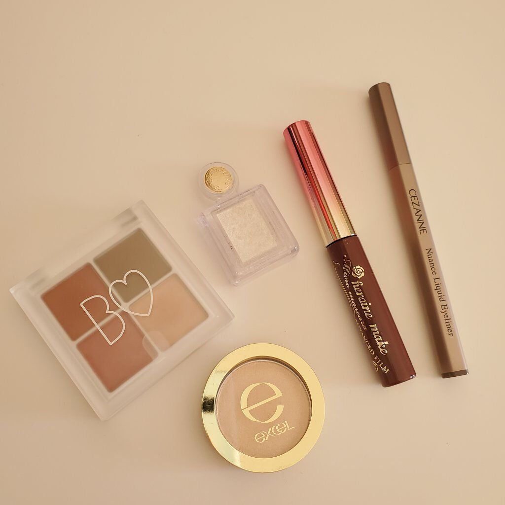 シャイニーシャドウ N/excel/単色アイシャドウを使ったクチコミ(2枚目)