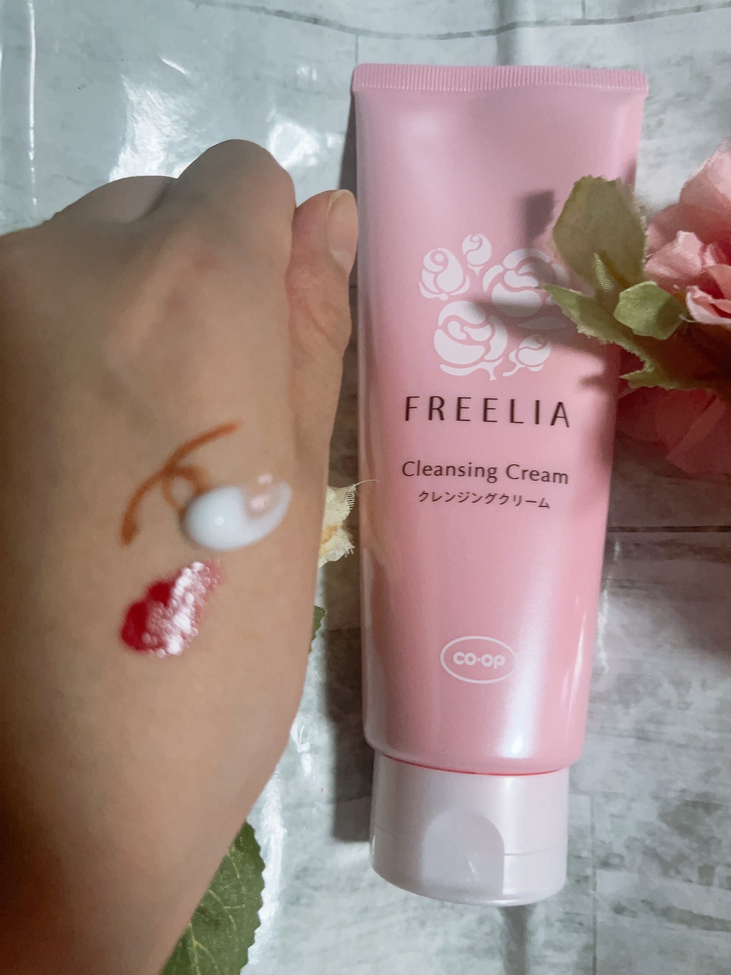 フリーリアクレンジングクリームE/コープ/クレンジングクリームを使ったクチコミ(2枚目)