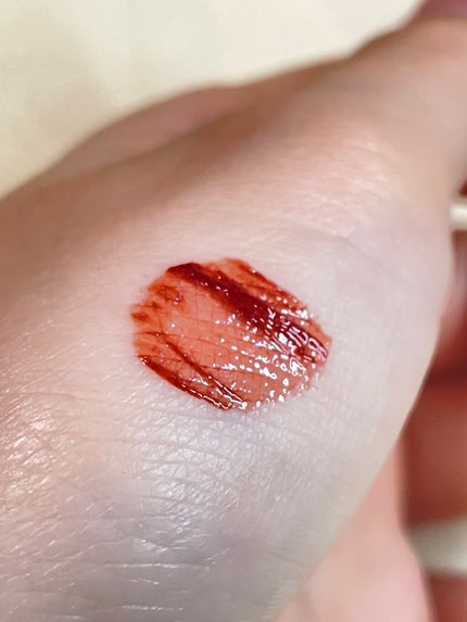 アピュー ジューシーパン スパークリングティント JBR01 呪いの糸車(マレフィセントデザイン)/A’pieu/口紅を使ったクチコミ(3枚目)