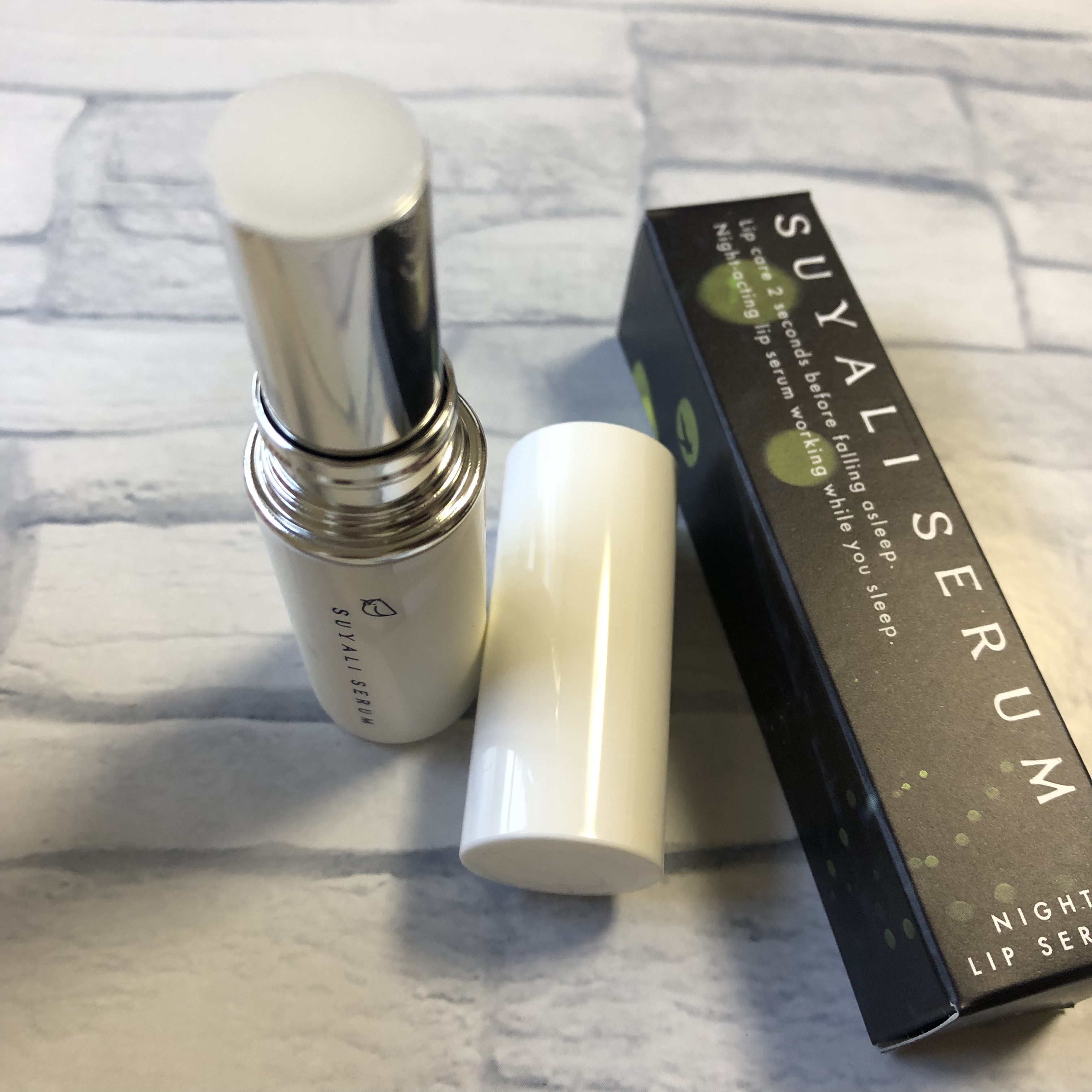 イセハンラボ　スヤリセラム　リップセラムスティック/ISEHAN Lab./リップクリームを使ったクチコミ（2枚目）